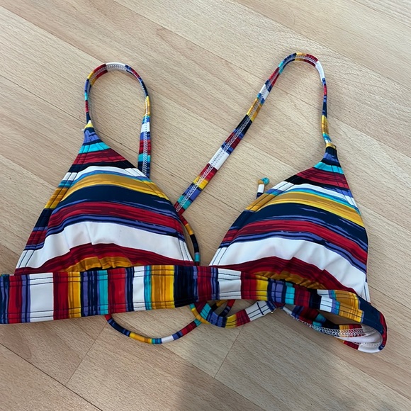 Striped bikini top - Picture 1 of 3